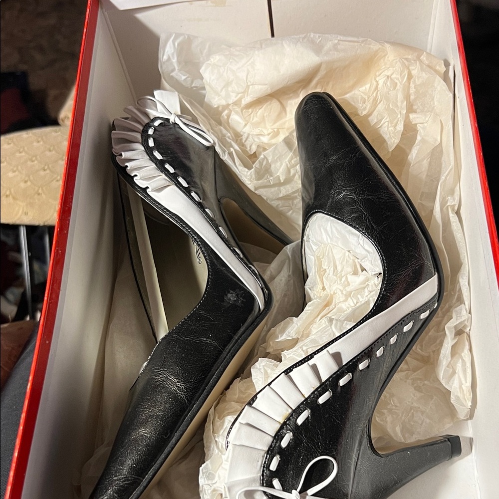 Bellini Black and White Heels with Ruffle Detail